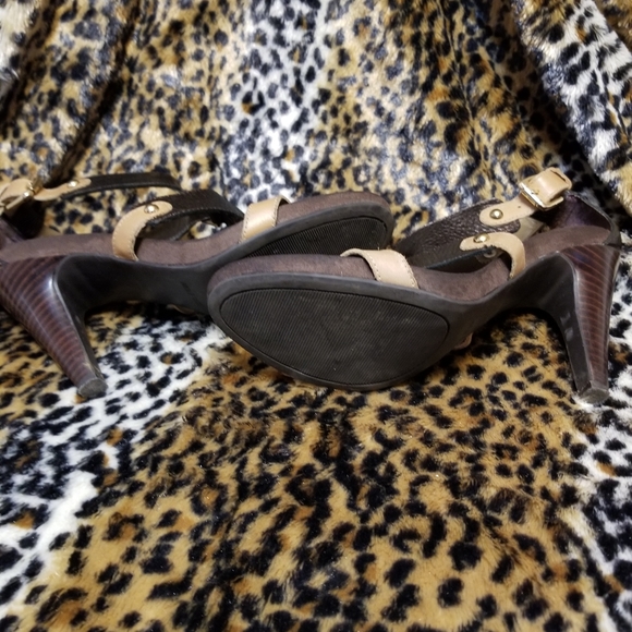 Shoes - Picture 5 of 5